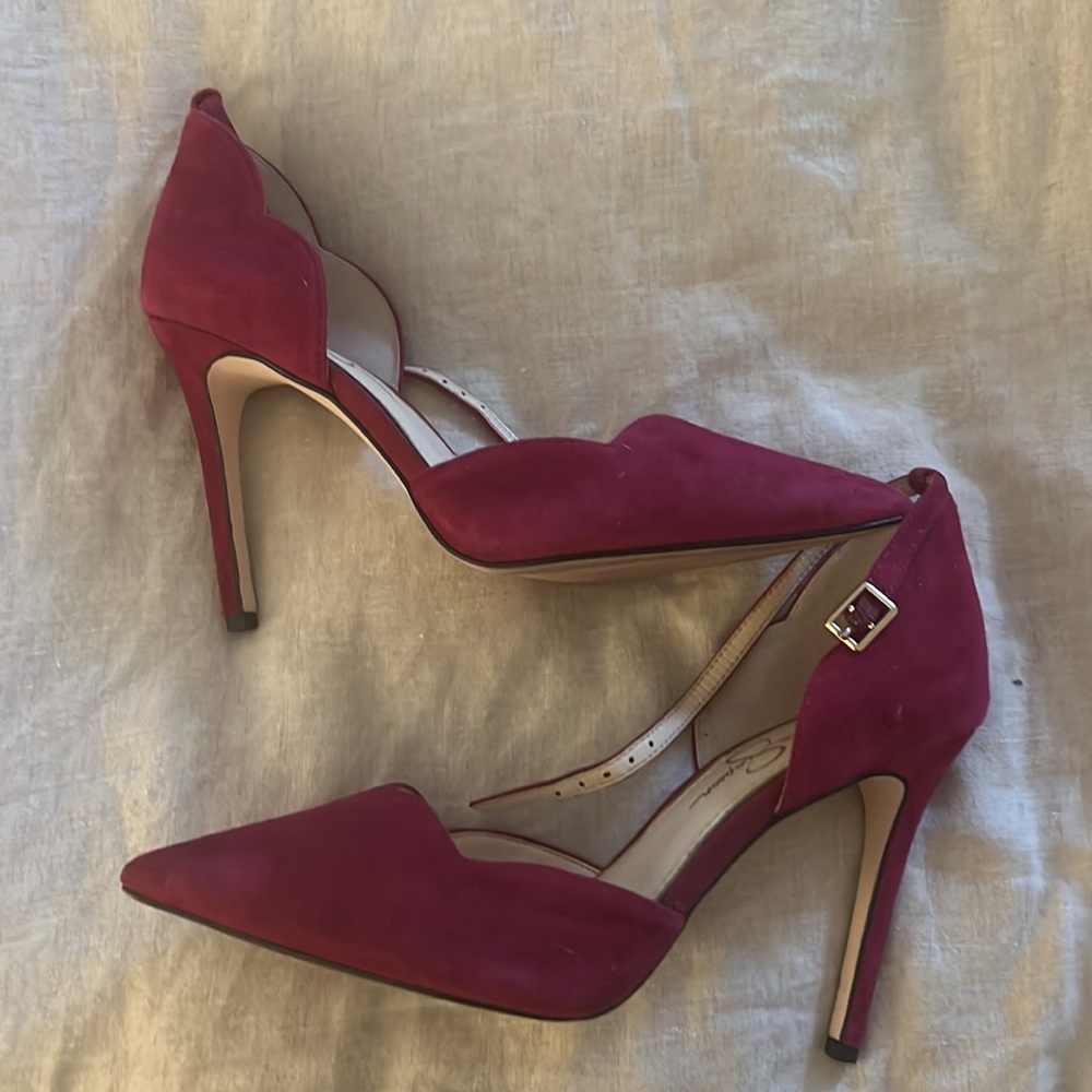 Jessica Simpson Scalloped D’orsay Heel